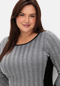 Strickkleid mit Fischgrät-Muster