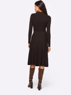 Strickkleid mit Zierriegel