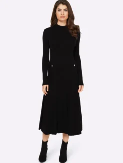 Strickkleid mit Zierriegel