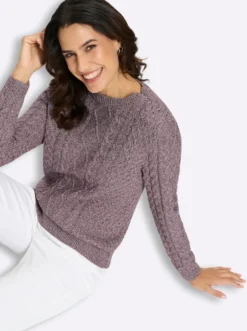 Strickpullover im Mustermix