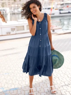 Stufenkleid mit Smok-Einsatz