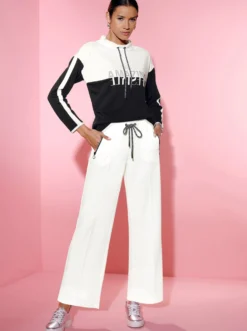 Sweatshirt mit Ziersteinchen