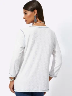 V-Shirt in Jersey-Jacquard-Qualität
