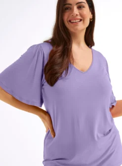 V-Shirt mit Flügelärmeln und Bindeband im Nacken
