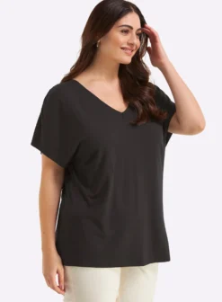 V-Shirt mit Raffungen an der Schulternaht