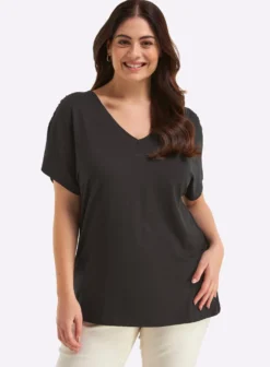 V-Shirt mit Raffungen an der Schulternaht