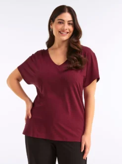V-Shirt mit Raffungen an der Schulternaht