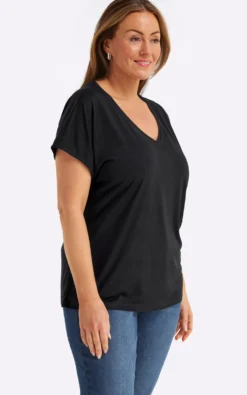 V-Shirt mit Strass-Detail