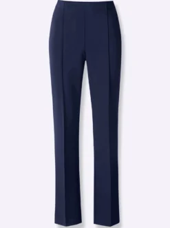 Webhose mit weiten Beinen