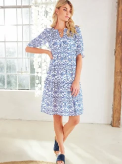 Webkleid mit Volants