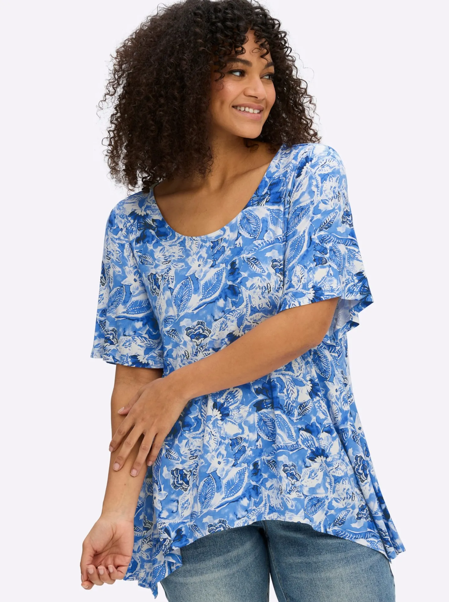 Zipfelshirt mit floralem Print