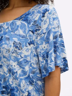 Zipfelshirt mit floralem Print